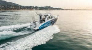 Beneteau Antares 8 Fishing + Suzuki DF 250 APX Dıştan Takma Deniz Motoru