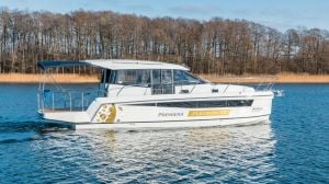 Odysseya Yachts Platinum 40 + Yanmar 250HP