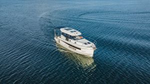 Odysseya Yachts Platinum 40 + Yanmar 250HP