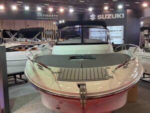 Darekco Texas 770 Sport + Suzuki DF 150 ATL Dıştan Takma Deniz Motoru Beyaz