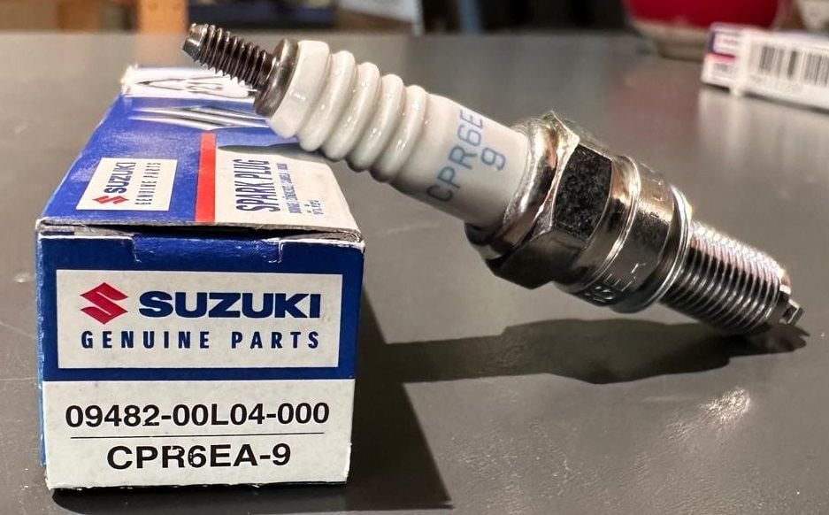 Suzuki Kızdırma Bujisi CPR6EA-9- DF4,5,6,DF9.9, DF15-20