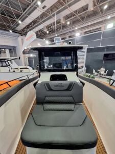 Seagull 9.25 Center Console
