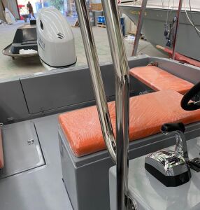 Seagull 6.40 Center Console