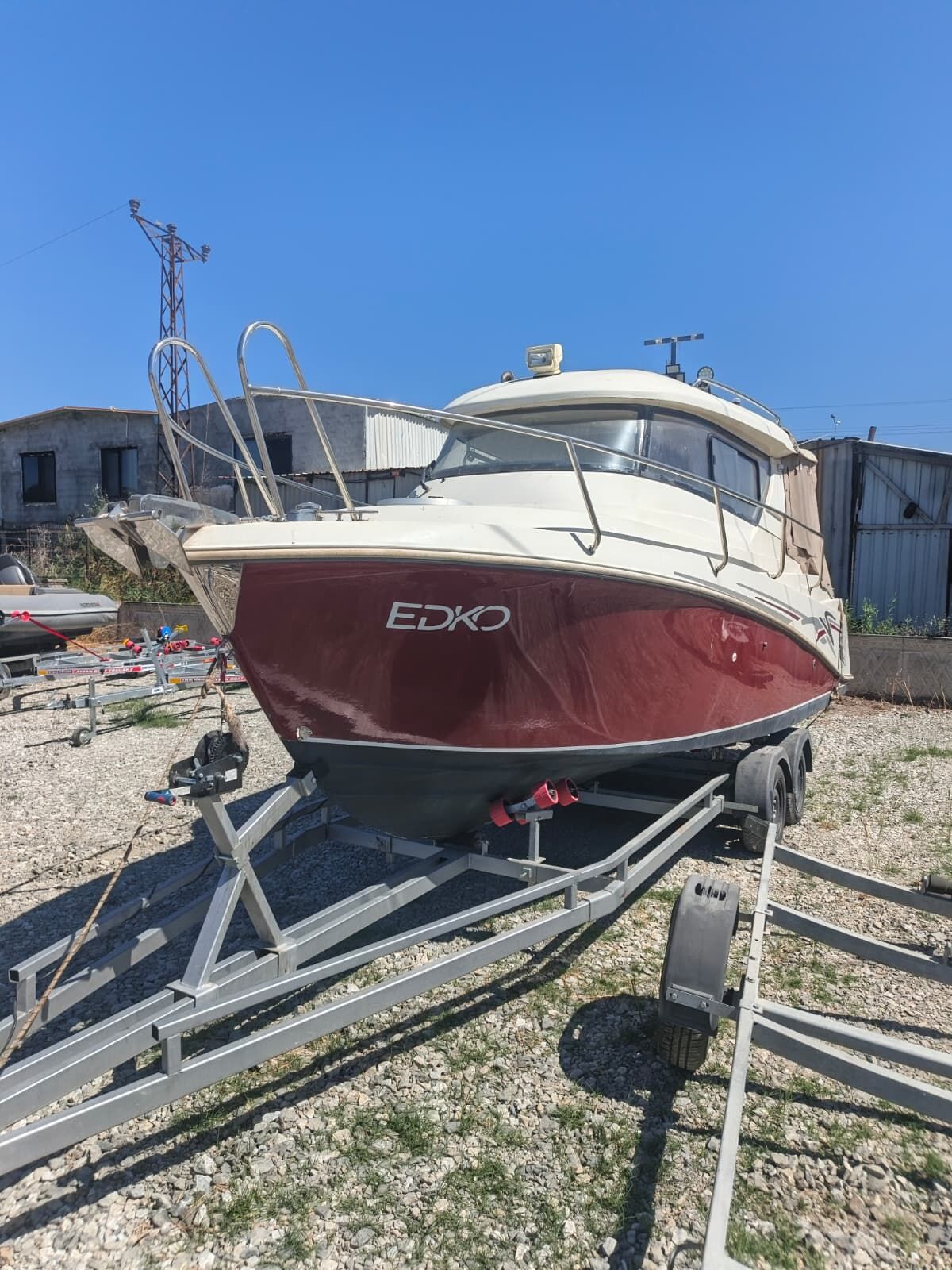 İkinci El Safter 680 Cabin Cruiser + Evinrude 150 HP Motor 100 Saatte