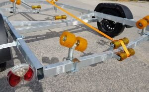 Zeki Başoğlu - GR 450 - Tekne Römorku+ 28 Roller'li Sistem