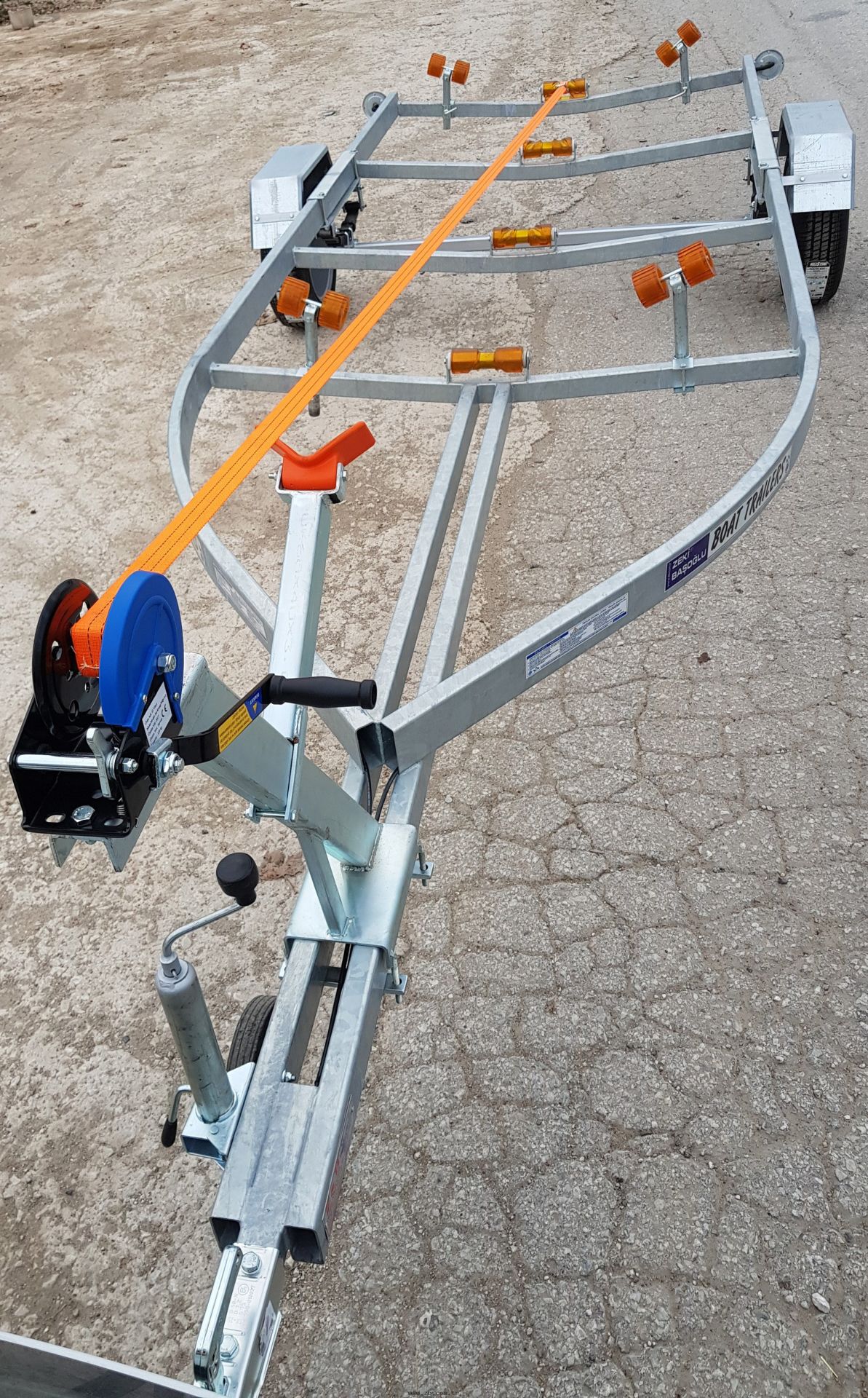 Zeki Başoğlu - GR 550 - Tekne Römorku 32 Roller